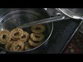 Sathya Bama's Kitchen - Raw Rice Kai Murukku(Part 6 of 8)