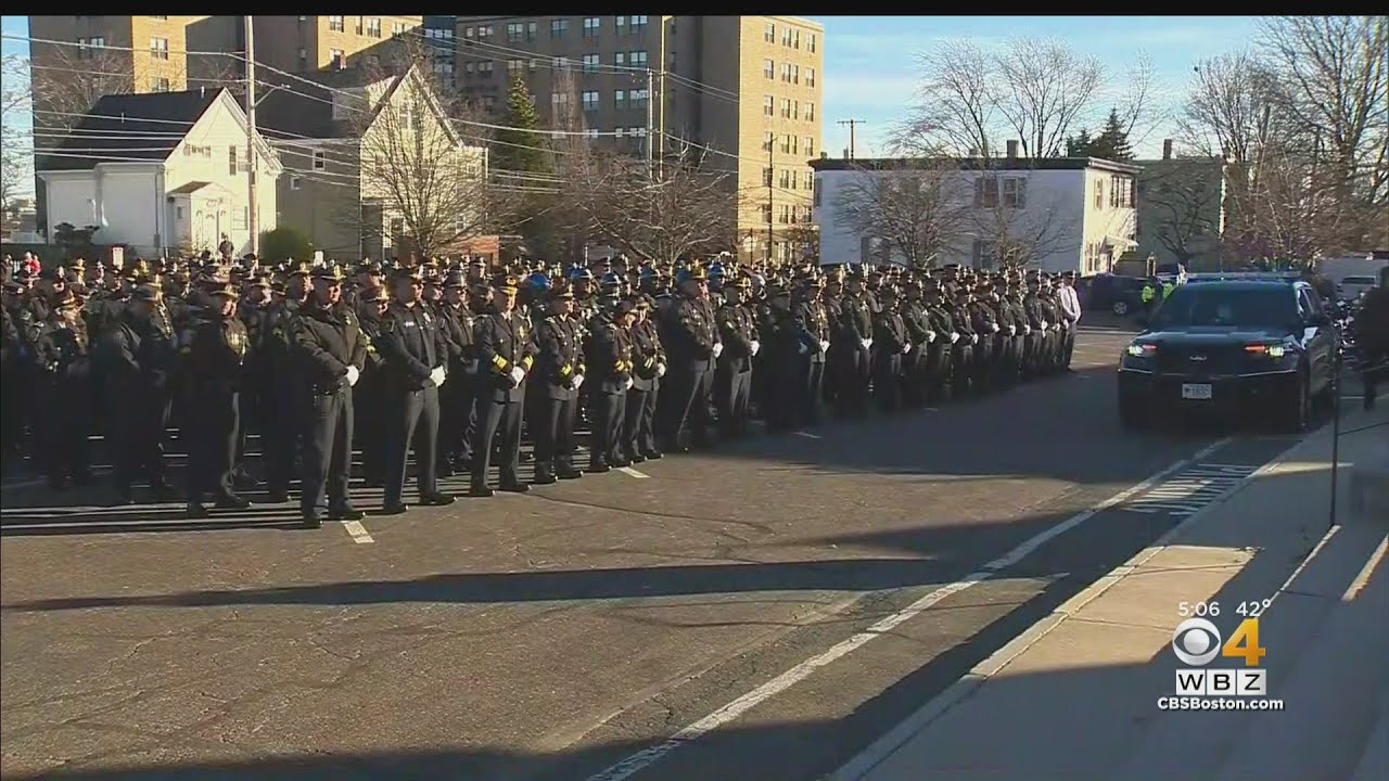 Police Officers Line Up To Honor Trooper Tamar Bucci At Wake - YouTube