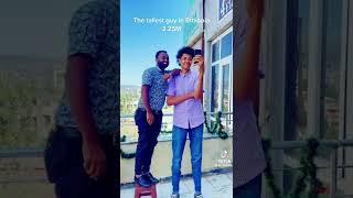 #shorts  The tallest guy in Ethiopia 2.25M  🇪🇹 Africa the tallest man #africa #ethiopia #oromia