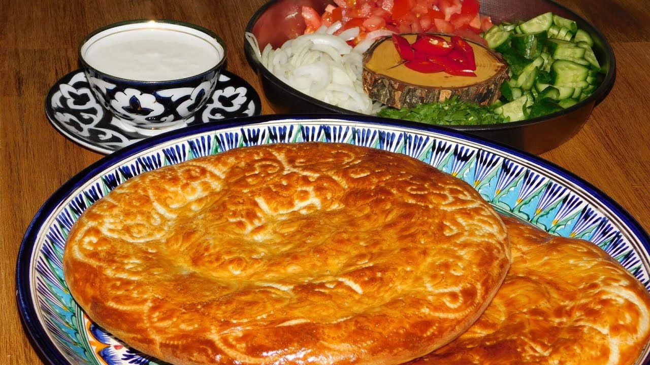 Как готовить таджикский. Таджикское национальное блюдо курутоб. Кухня Таджикистана курутоб. Курутоб блюдо таджикской кухни. Шакароб курутоб.