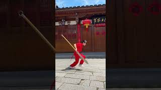 Girls practicing big swords, capabl女孩练大刀攻守兼备  #taichi #bjj #sports #boxing #motivation #funny #wushu