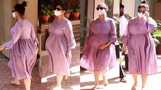Kareena Kapoor Baby Bump Growing Gracefully Into 7th Months Pregnancy! #kareenakapoorkhan