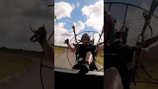 Mika and Dimitris land on a car with the Daytona! #itvwings #paramotor #travel #landing #floride