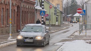 Ar Covid-19 saistītie ierobežojumi un komandantstunda nedēļas nogalēs būs spēkā līdz 25.janvārim