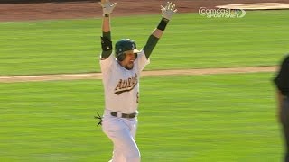 Lowrie hits walk-off single to cap A's rally