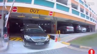 Singaporeans avoiding parking fees compilation #1