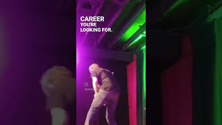 audience at heckle show dunks on autistic comedian