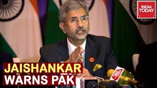 Foreign Min S.Jaishankar Sends  Clear Warning To Pak At WEF | Watch Video