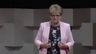 How to build a better refugee camp | Lisa Campbell | TEDxCastelfrancoVeneto