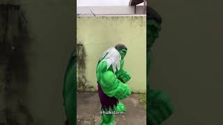 Hulk dançando #hulk #cosplay #tiktok #danca #dance #marvel #youtube #musica #comedia