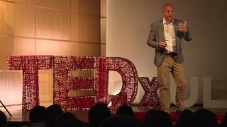 The end of the business world as we know it | Benjamin Beeckmans | TEDxULB