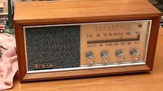 Vintage National Panasonic RE-784A AM FM Tube Radio Wood Cabinet