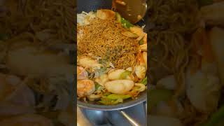 Ginisang pansit canton noodles #lutongpinoy  #cooking #food  @margiepetinez5455