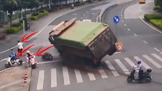 Extremely luckiest guy surviving from truck accident, Keep away from BLIND ZONE of trucks