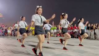 Shuffle dance trên nền nhạc hoa.biên đạo và thực hiện:CLB HOA MẶT TRỜI 🌞