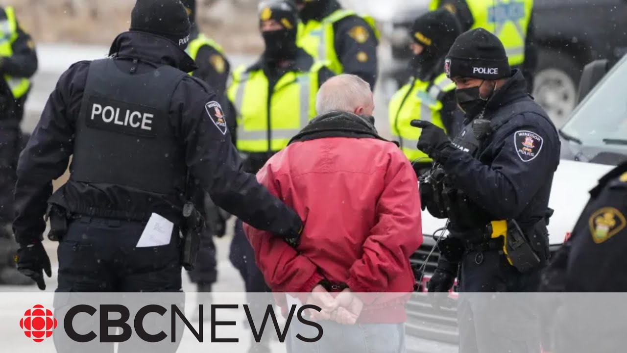 Ambassador Bridge Blockade Cleared, Police Remove Remaining Protesters ...