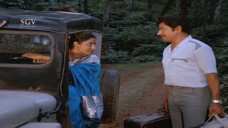 Gayathri Ate Dr.Rajkumar's Head off in Jeep | Comedy Scene From Kannada Movies | Thoogudeep Srinivas