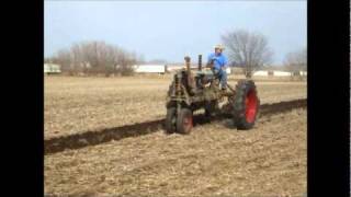 1930 FARMALL REGULAR PLOWING