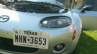 HOW TO CHANGE PARKING LIGHT ON 2006 MAZDA MX-5 MIATA