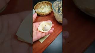 餛飩餃子的幾種包法（訂閱響鈴收藏）Several ways to make wonton dumplings。Comment faire des raviolis wonton#shorts