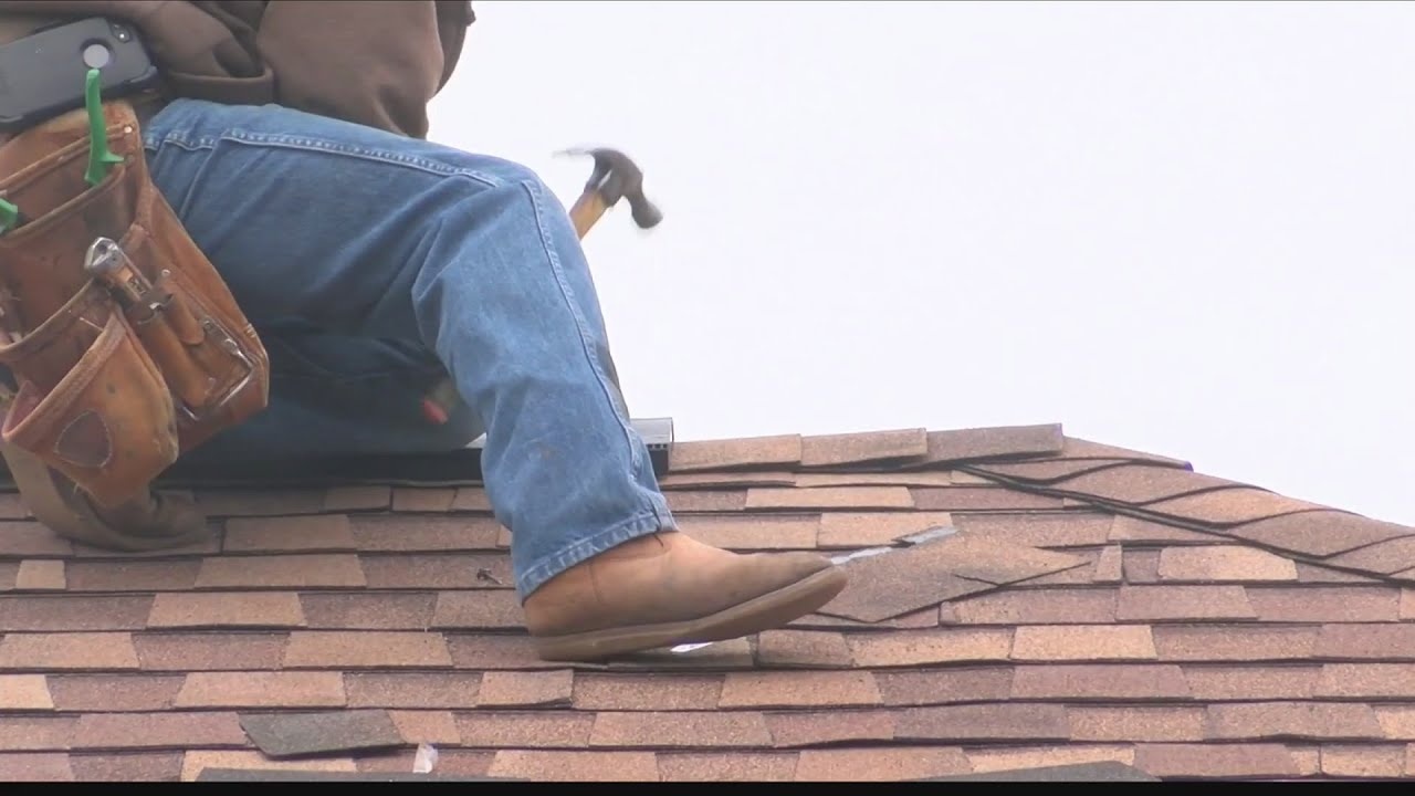 Tips For Hiring A Roofing Contractor - YouTube