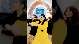 KYU AAGE PICHE DOLTE HO #youtubeshorts #trending #viral #dance #shorts #short #shortvideo #ytshorts