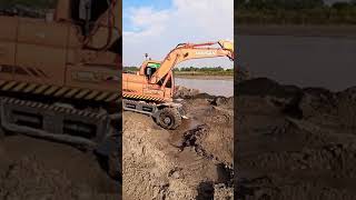 Doosan Dx 140w model 11 #excavator #shorts #dangerous