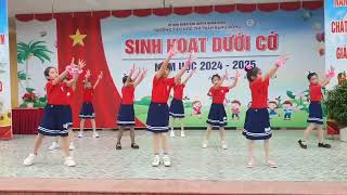 24-25.SHDC_Múa Mái trường nơi học bao điều hay_Lớp 4D trường Tiểu học thị trấn Rạng Đông