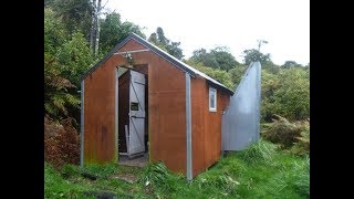 Huts in the kaimais.. hike from highway 29 to wairere falls