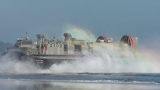 虹色に染まるエルキャック🌈 海上自衛隊 LCAC ビーチング訓練 2018　@日向市お倉ヶ浜