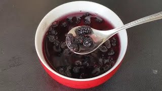 Soak mulberries in white vinegar for 2 days, a folk method of the older generation, the benefits