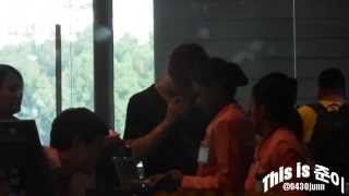 [HD.Fancam] 130831 2PM Junho Departure @ Changi Airport Singapore