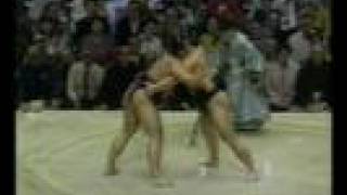 Kirishima vs. Chiyonofuji : Haru 1990 (霧島 対 千代の富士)