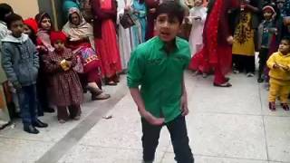 Wow amazing dance in Pakistan and very telnetd boy