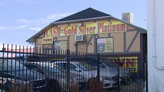 Pawnshop employee accused of organized crime involving over $1M stolen items
