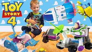 Toy Story 4 Buzz Lightyear Space Command Rocketship Play