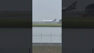 【空の女王】が岩国錦帯橋空港にいた#b747 #アトラス航空#空の女王#アメリカ海兵隊 #shorts #岩国錦帯橋空港