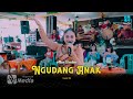 NGUDANG ANAK DI SKOB MUSIC 99 ( ATUN SINDEN ) JANUR KUNING NYELLL KABEH JOGET