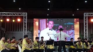 ยามเย็น  วง Bangkok Metropolitan Orchestra งานดนตรีในสวนร้องบรรเลงเพลงพระราชนิพนธ์