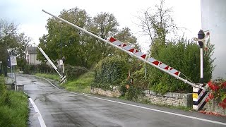 Spoorwegovergang Castel di Sangro (I) // Railroad crossing // Passaggio a livello