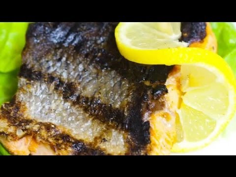 How to Grill Salmon With the Skin On : Savory Flavors How to Grill Salmon With the Skin On : Savory Flavors