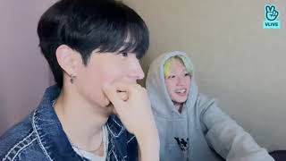 Two kpop idols laughing (Full)