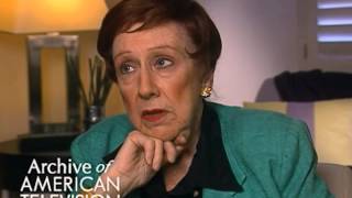 Jean Stapleton discusses Archie Bunker and Carroll O'Connor - EMMYTVLEGENDS.ORG