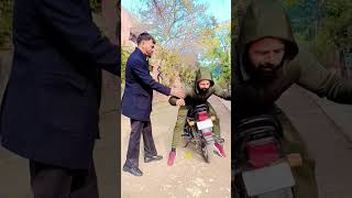 🤣🤣🤣🤣ਅਮਲੀ ਬੰਦੇ ਦਾ ਵੀ ਕੋਈ ਹਾਲ ਨਹੀਂ ਹੁੰਦਾ ਵੈਸੇ 🤣🤣🤣🤣🤣🤣 #comedy #funnyclip #funny