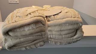 Fall2022 Cozy Cable Knit Blanket