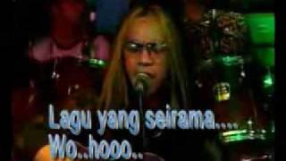 May- Gadis Bertudung Putih (Live Unplugged)