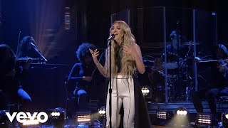 Julia Michaels - Issues Live From The Tonight Show Starring Jimmy Fallon