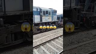 loco 43066 train🚂 maal gaddi 🚋 buggi #shorts #viral #railway #train  #youtubeshorts