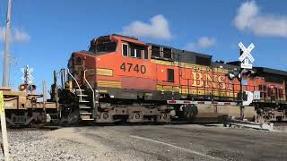 BNSF 7638 East in Edelstein, IL 11/13/22