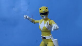 PRLostGalaxy2014 Review: Power Rangers Lightning Collection Mighty Morphin Yellow Ranger